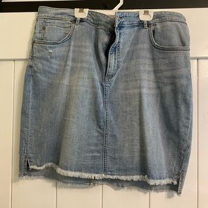 Jean mini skirt
